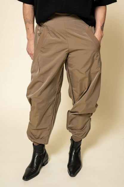 MollieGO Pants Dark Camel Gossia