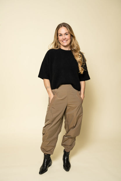 MollieGO Pants Dark Camel Gossia