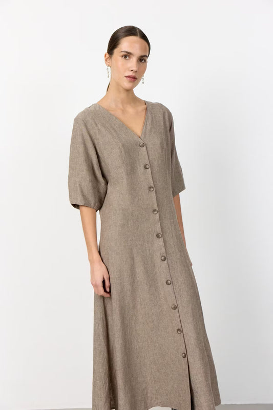 LR-Naja 52 Dress Camel Levete Room