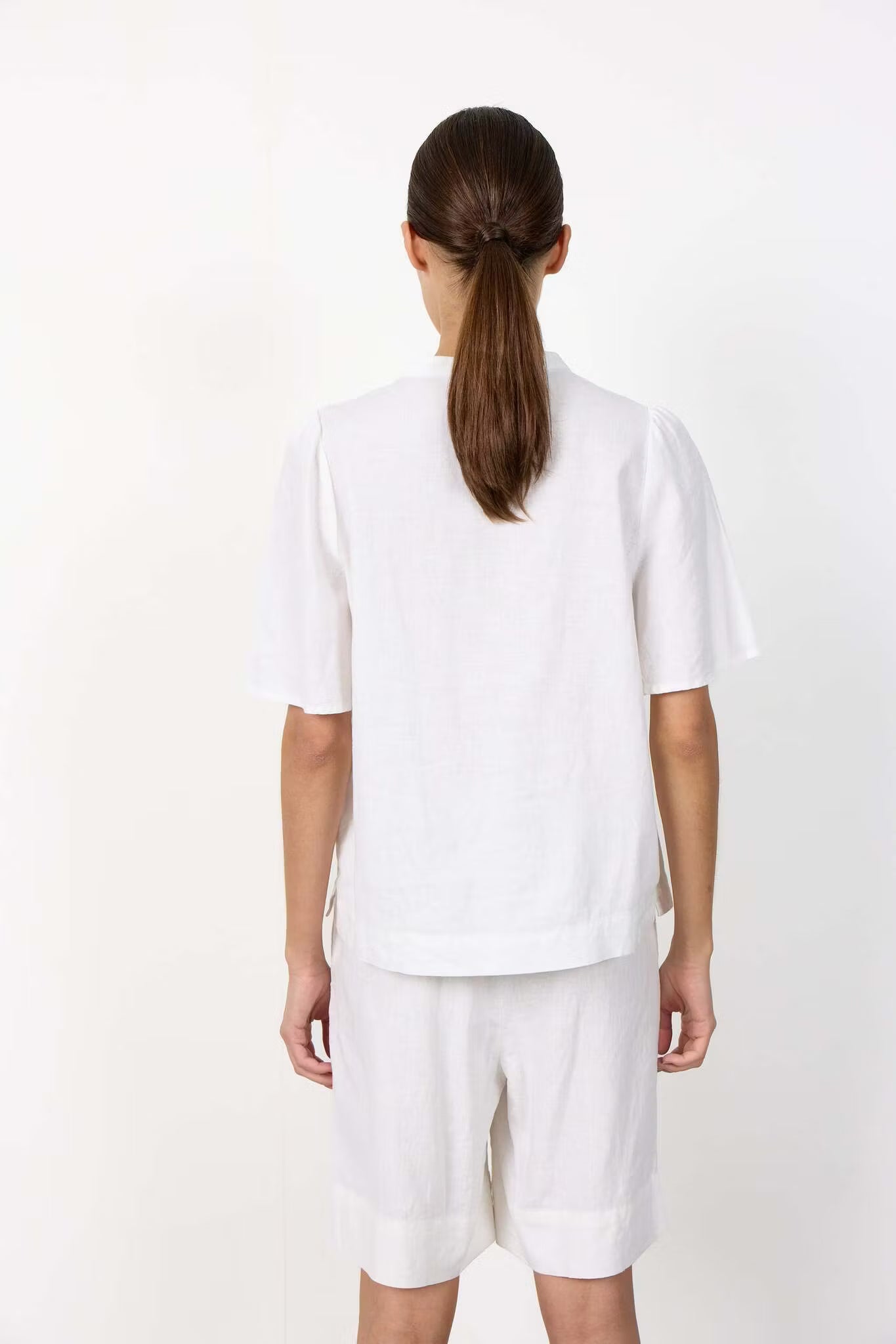 LR-Naja 32 Blouse White Levete Room