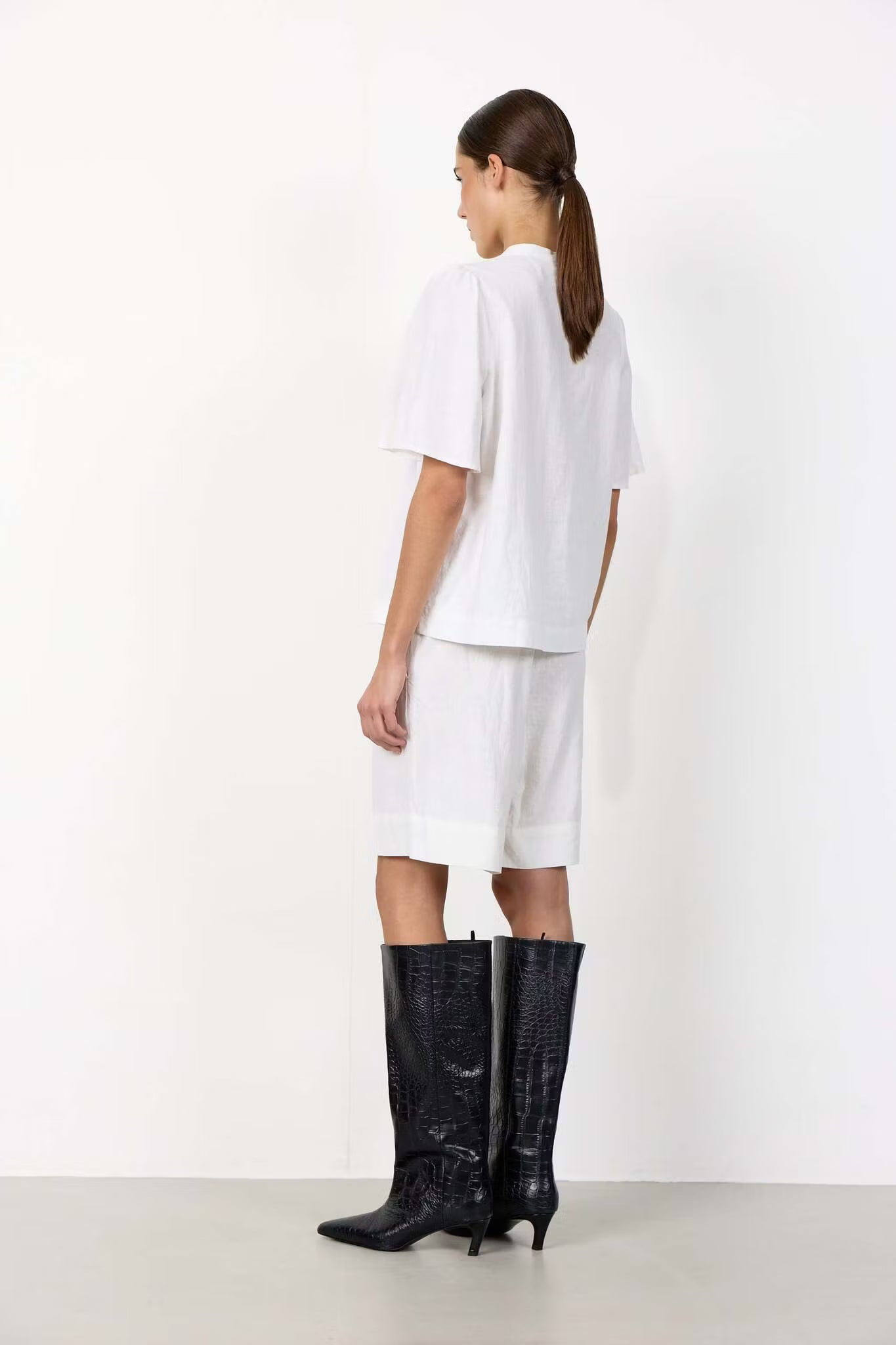 LR-Naja 32 Blouse White Levete Room