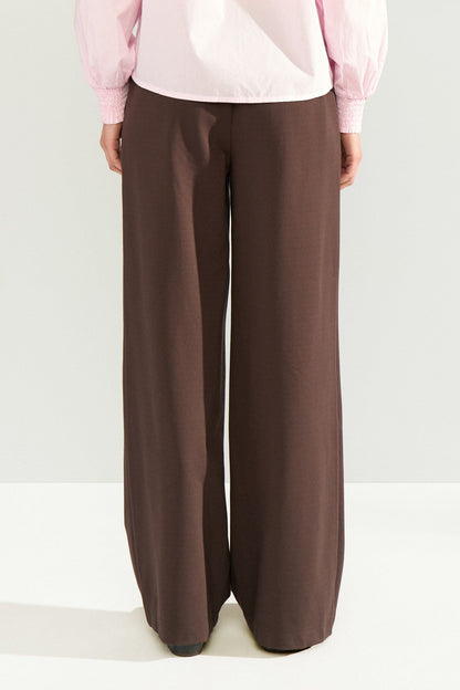 Athena Pants Black Coffee Nümph