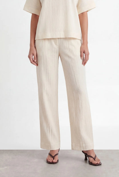 LR-Remy 2 Pants Light Sand Levete Room