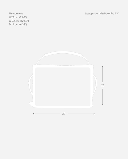 Hedda Grande Handbag Black Leather Flattered