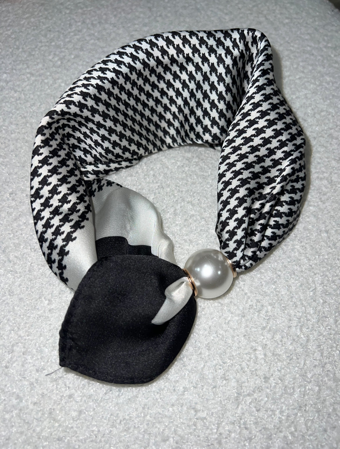 Magnetic Scarf Houndstooth The Shoelace Brand