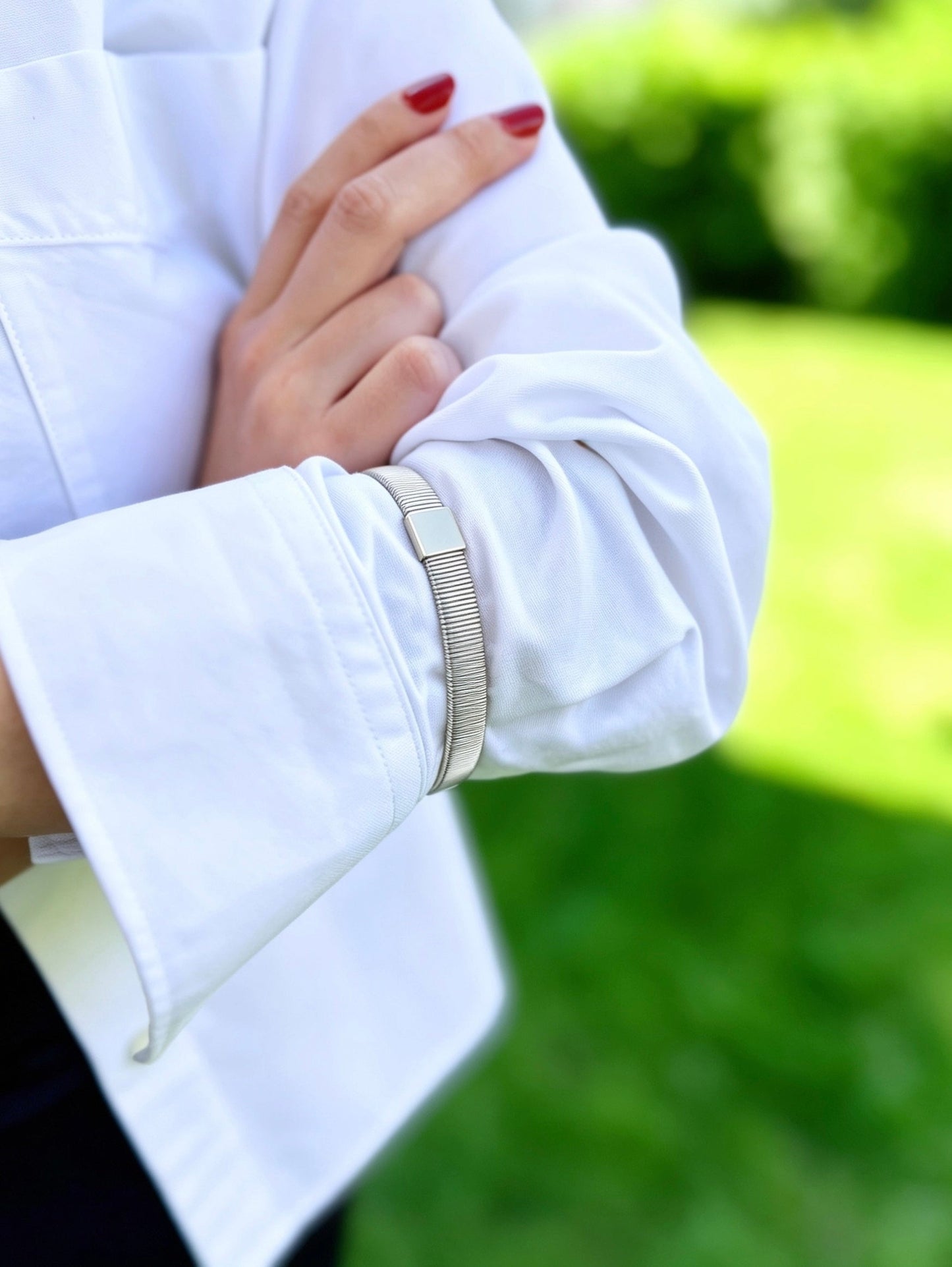 Shirt Sleeve Holder Silver The Shoelace Brand