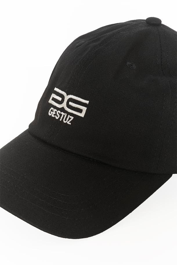 Baesy Cap Black Gestuz