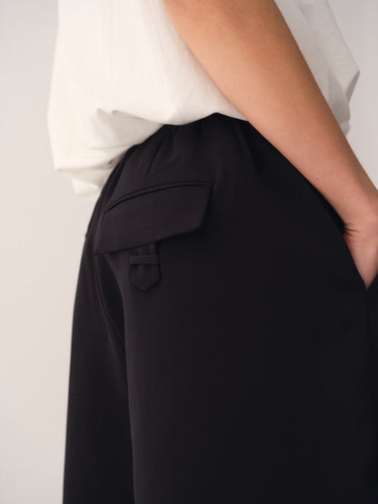 LouisaGO Shorts Black Gossia